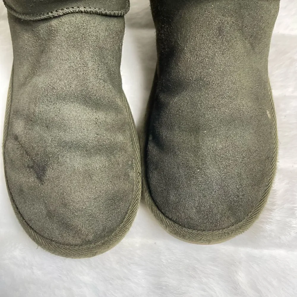 Kookaburra by Ugg suede olive green short boots with shearling and faux …